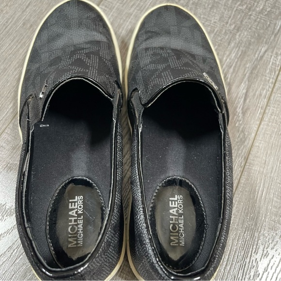 Michael kors Slip on shoes size 5.5 - Picture 5 of 8